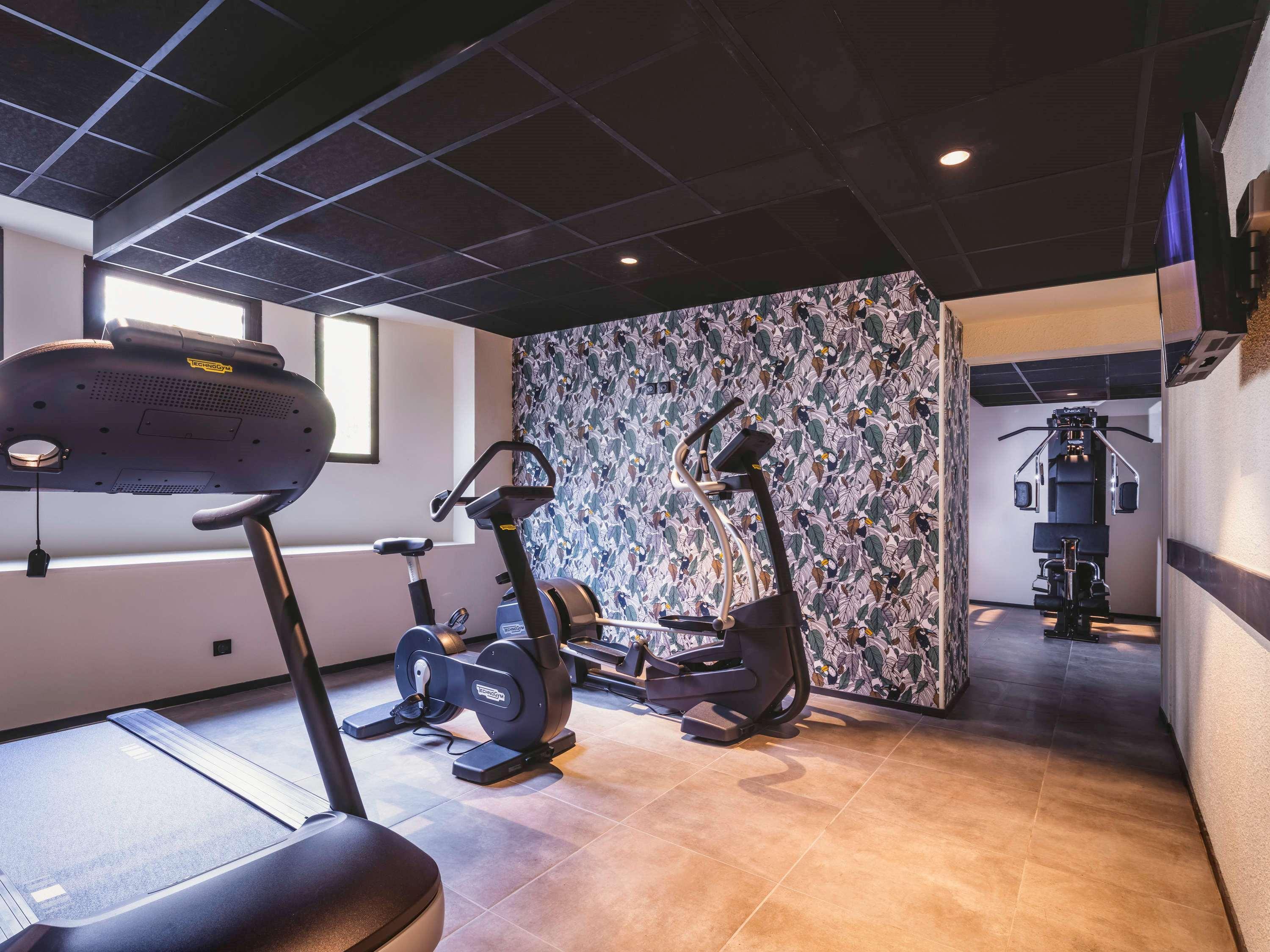 Mercure Pau Palais Des Sports Экстерьер фото