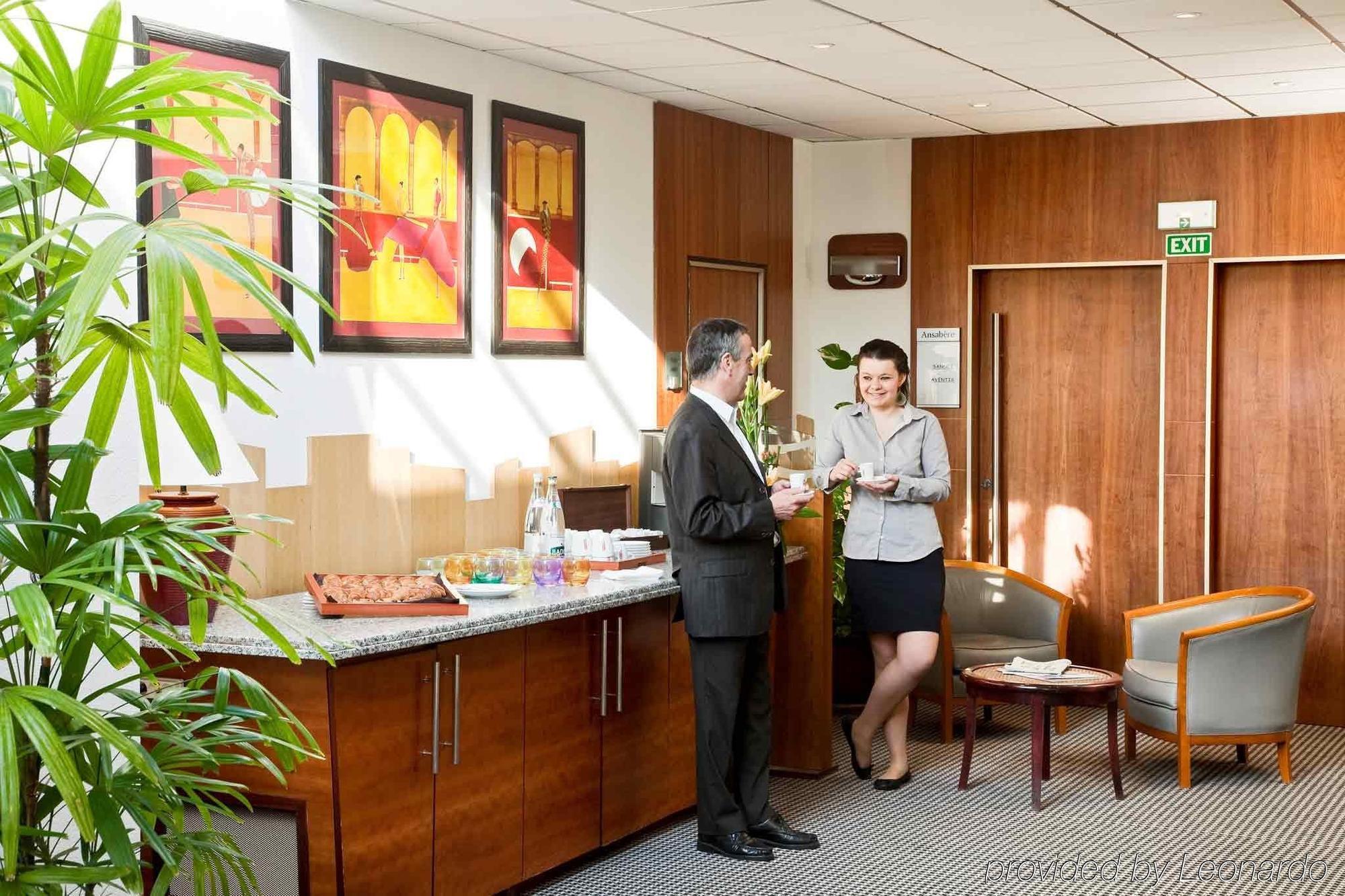 Mercure Pau Palais Des Sports Интерьер фото