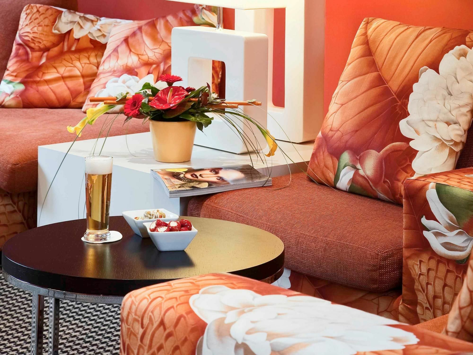 Mercure Pau Palais Des Sports Экстерьер фото