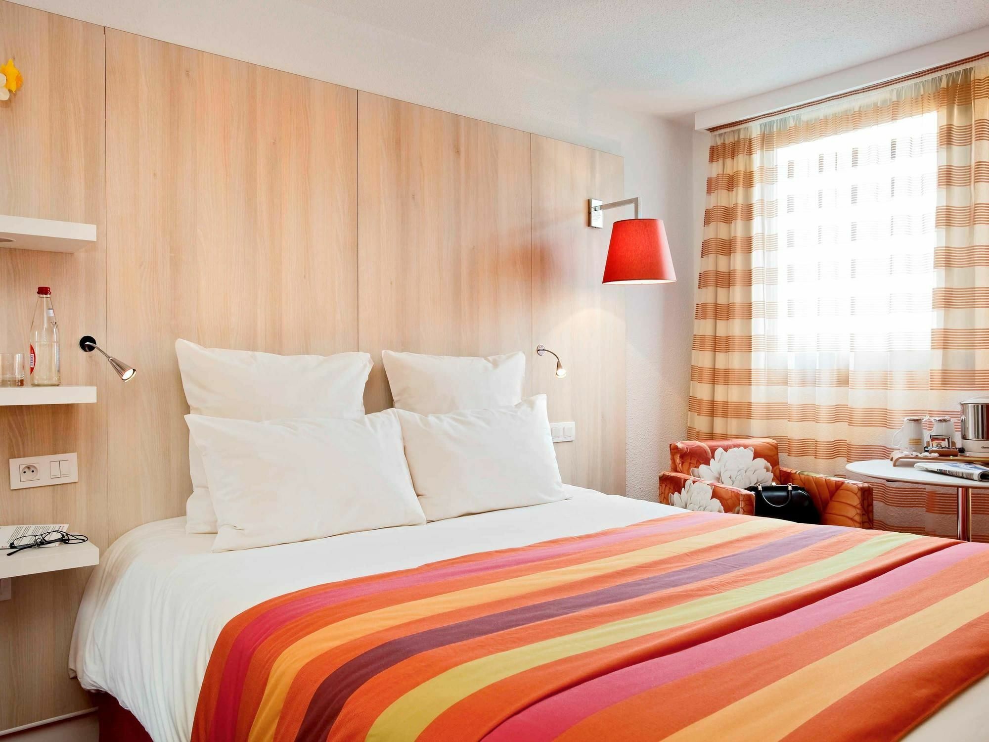Mercure Pau Palais Des Sports Экстерьер фото