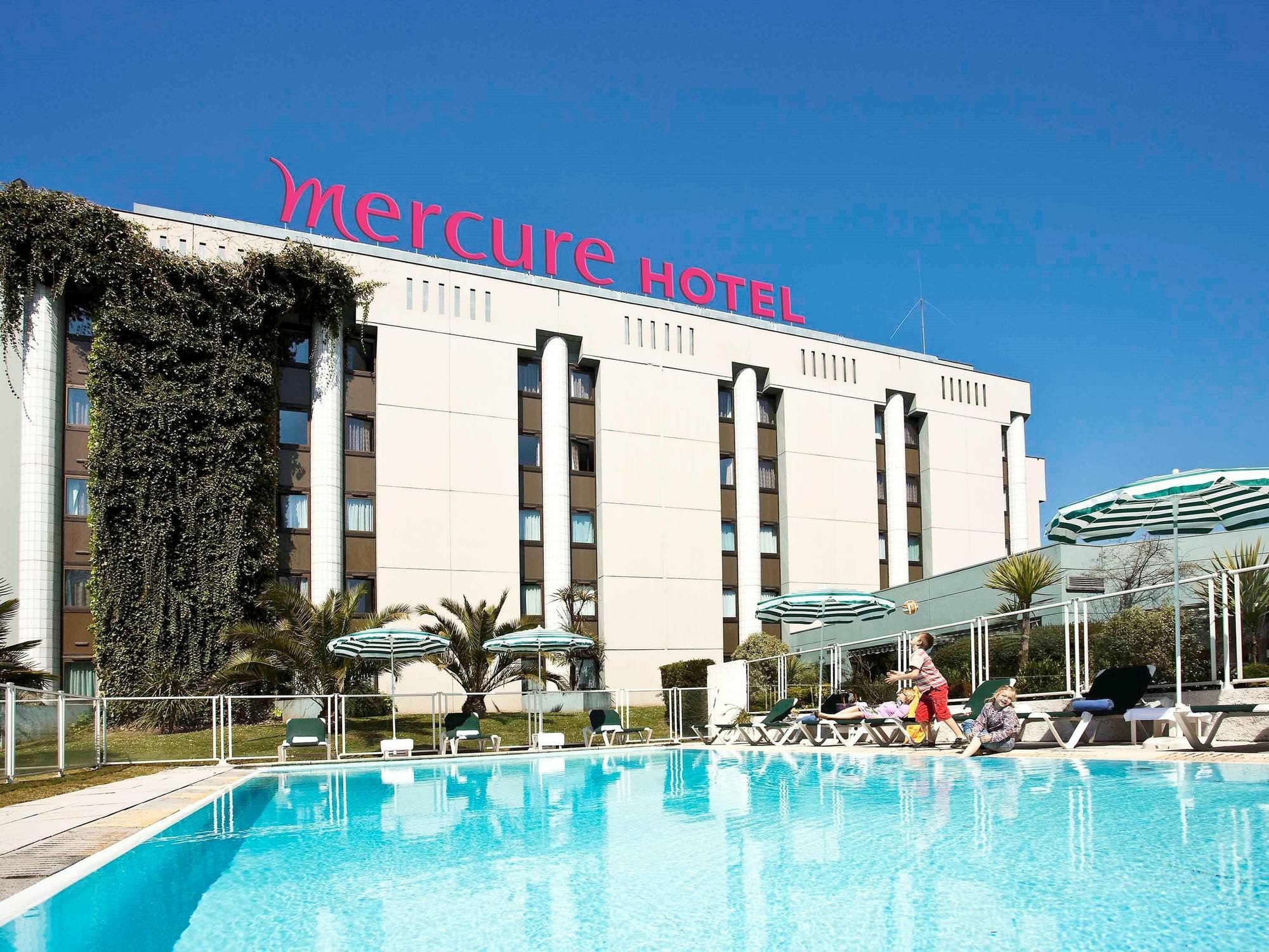 Mercure Pau Palais Des Sports Экстерьер фото