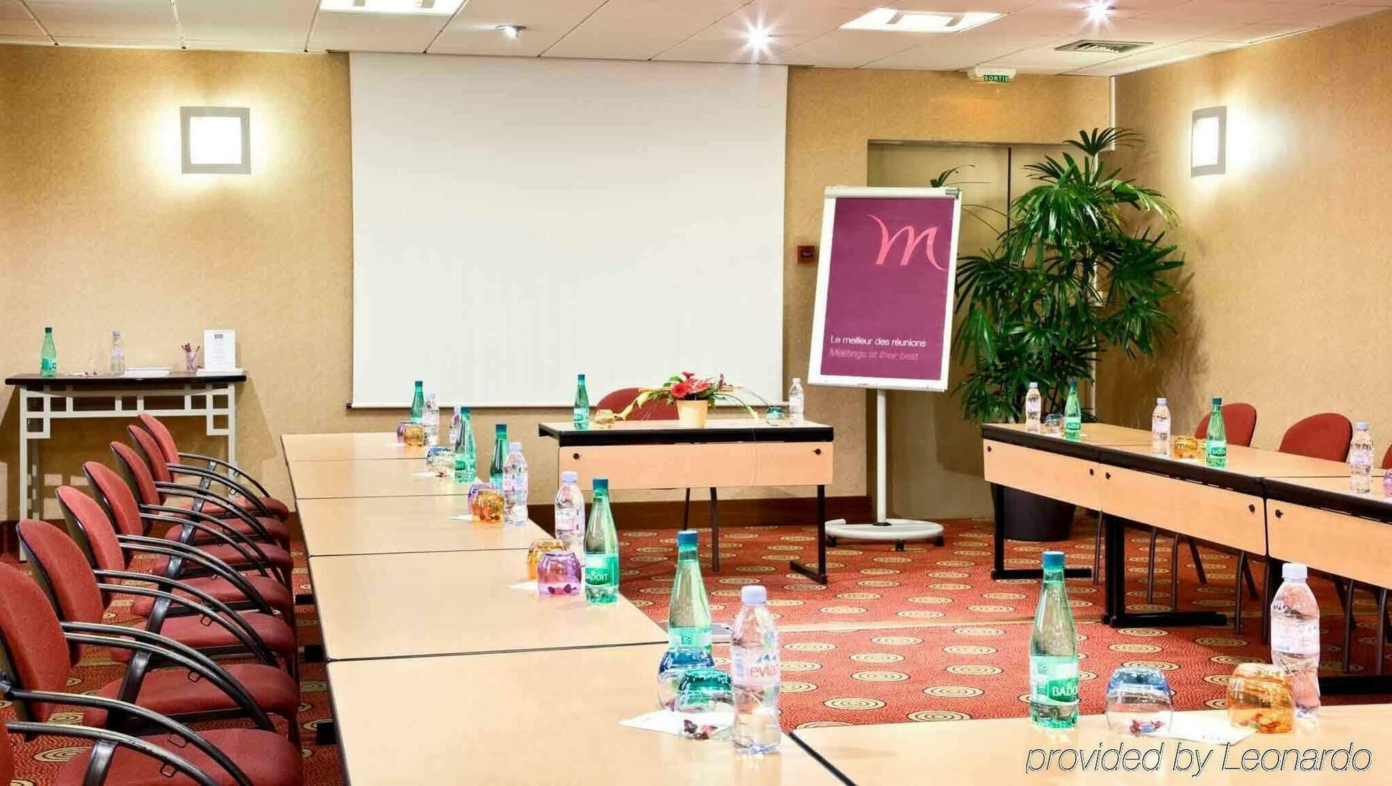 Mercure Pau Palais Des Sports Ресторан фото